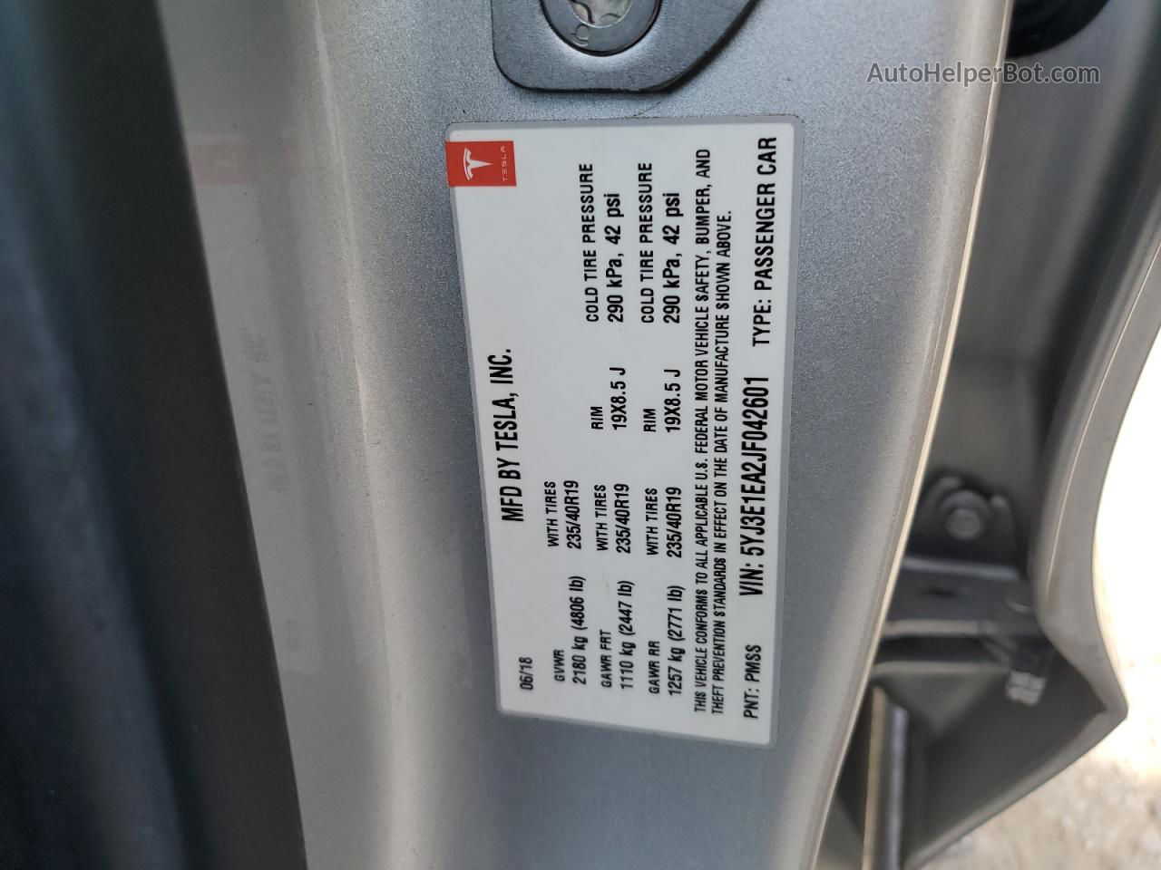 2018 Tesla Model 3  Silver vin: 5YJ3E1EA2JF042601