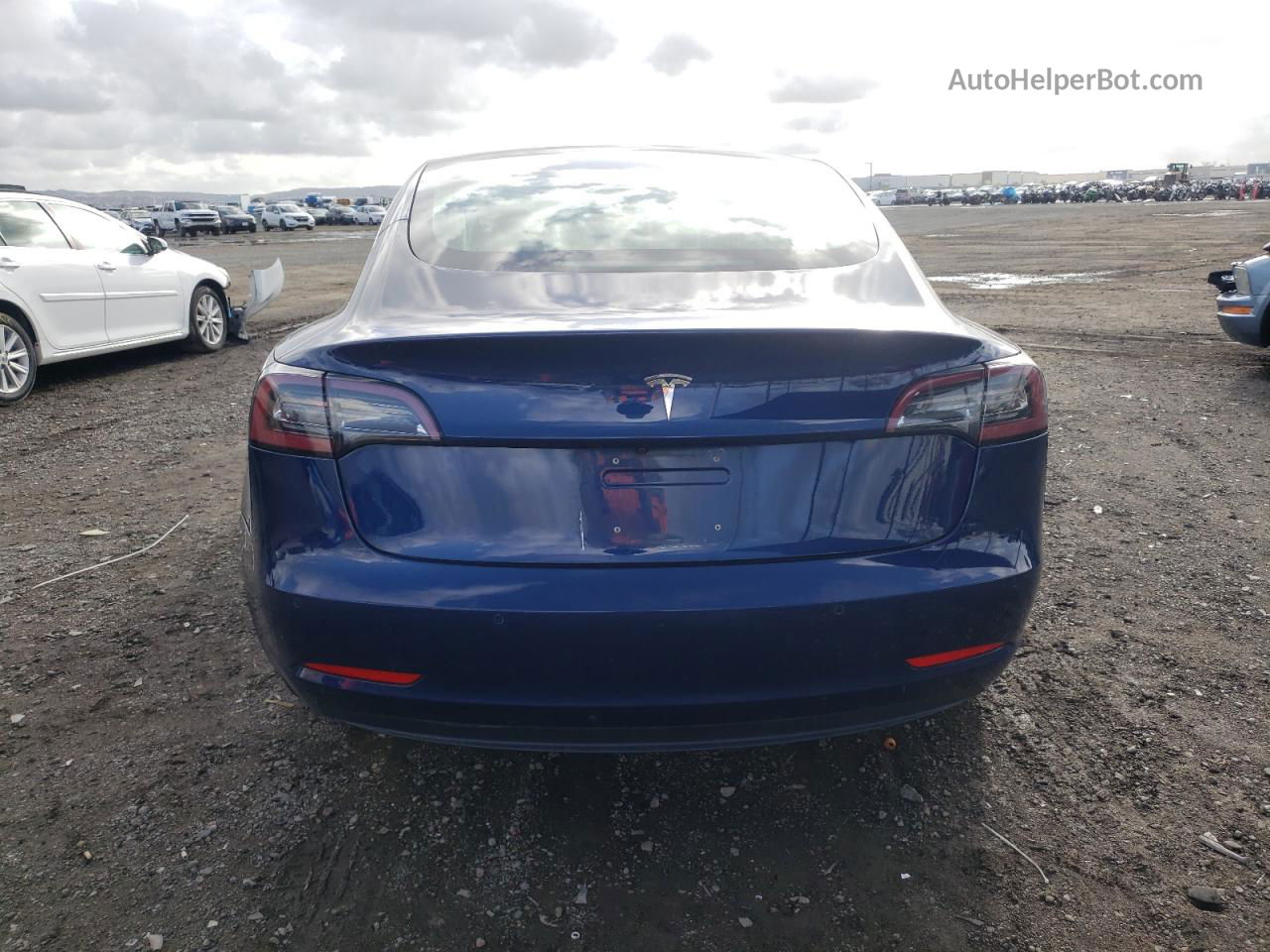 2018 Tesla Model 3  Blue vin: 5YJ3E1EA2JF058975