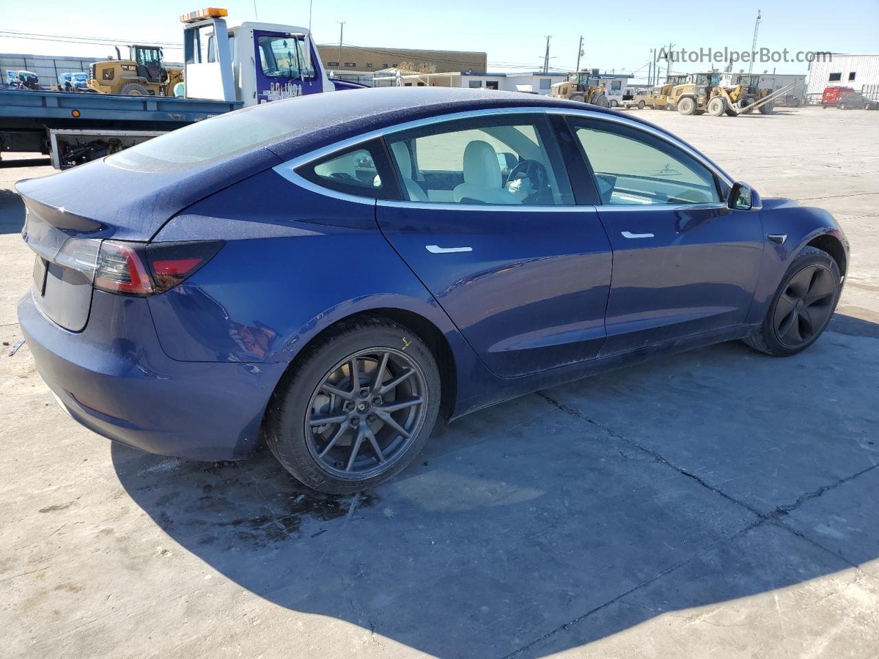 2019 Tesla Model 3  Синий vin: 5YJ3E1EA2KF317966