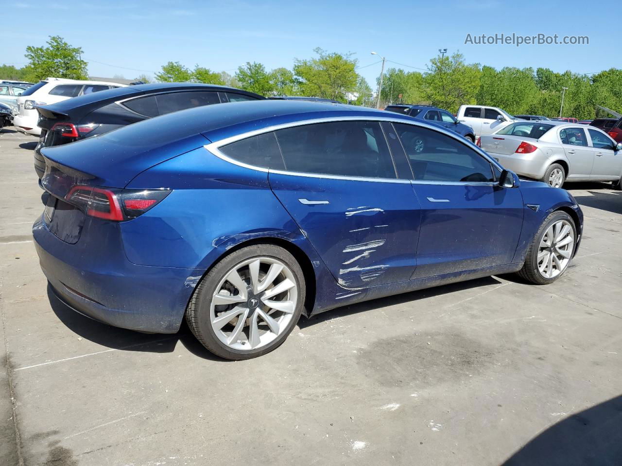 2019 Tesla Model 3  Синий vin: 5YJ3E1EA2KF331981