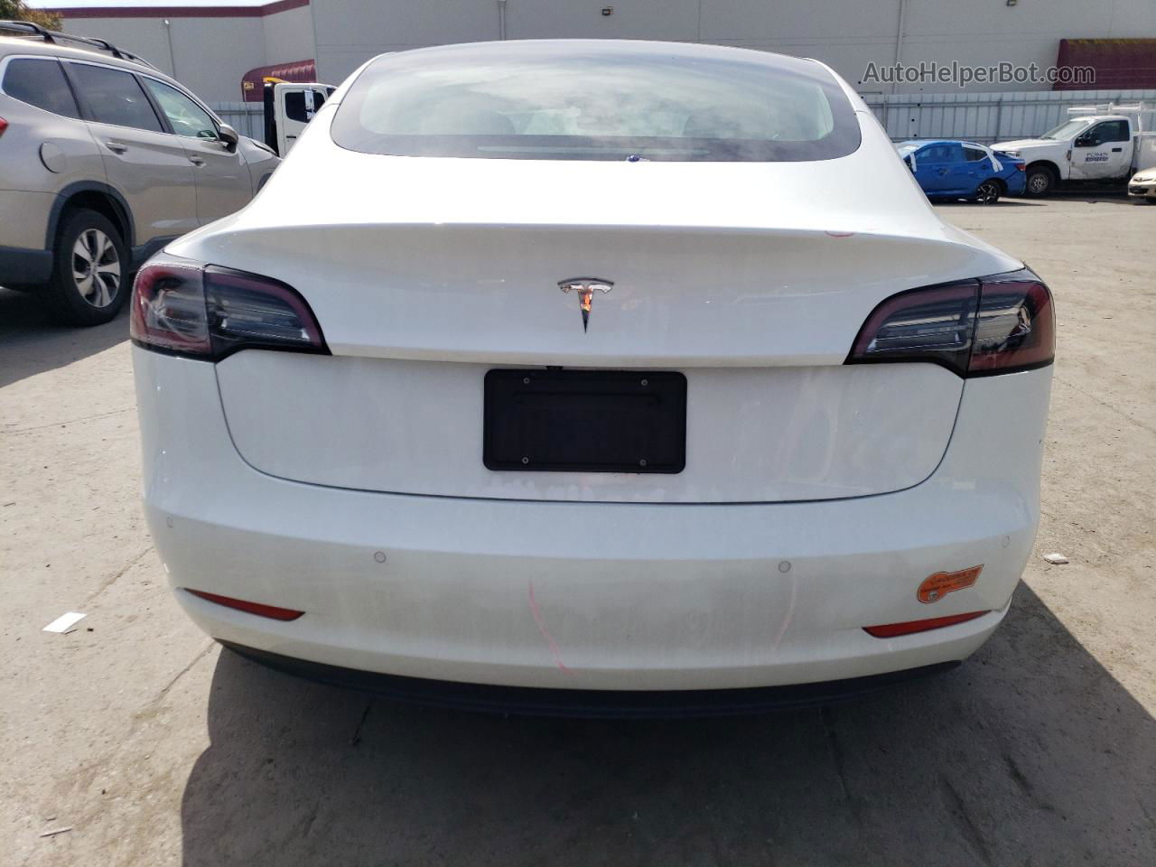 2020 Tesla Model 3  White vin: 5YJ3E1EA2LF632767