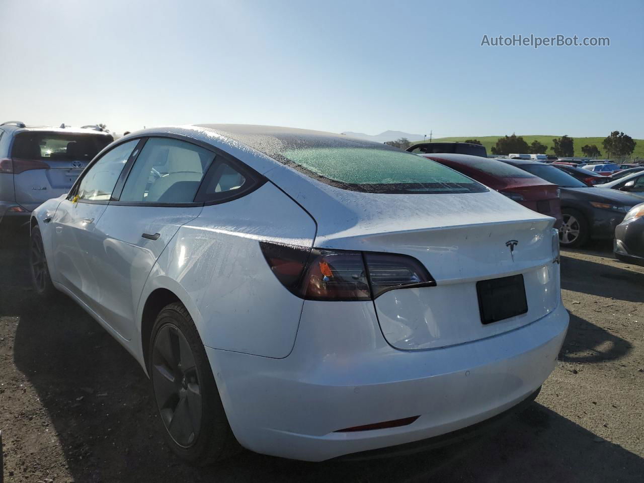 2022 Tesla Model 3  White vin: 5YJ3E1EA2NF248040