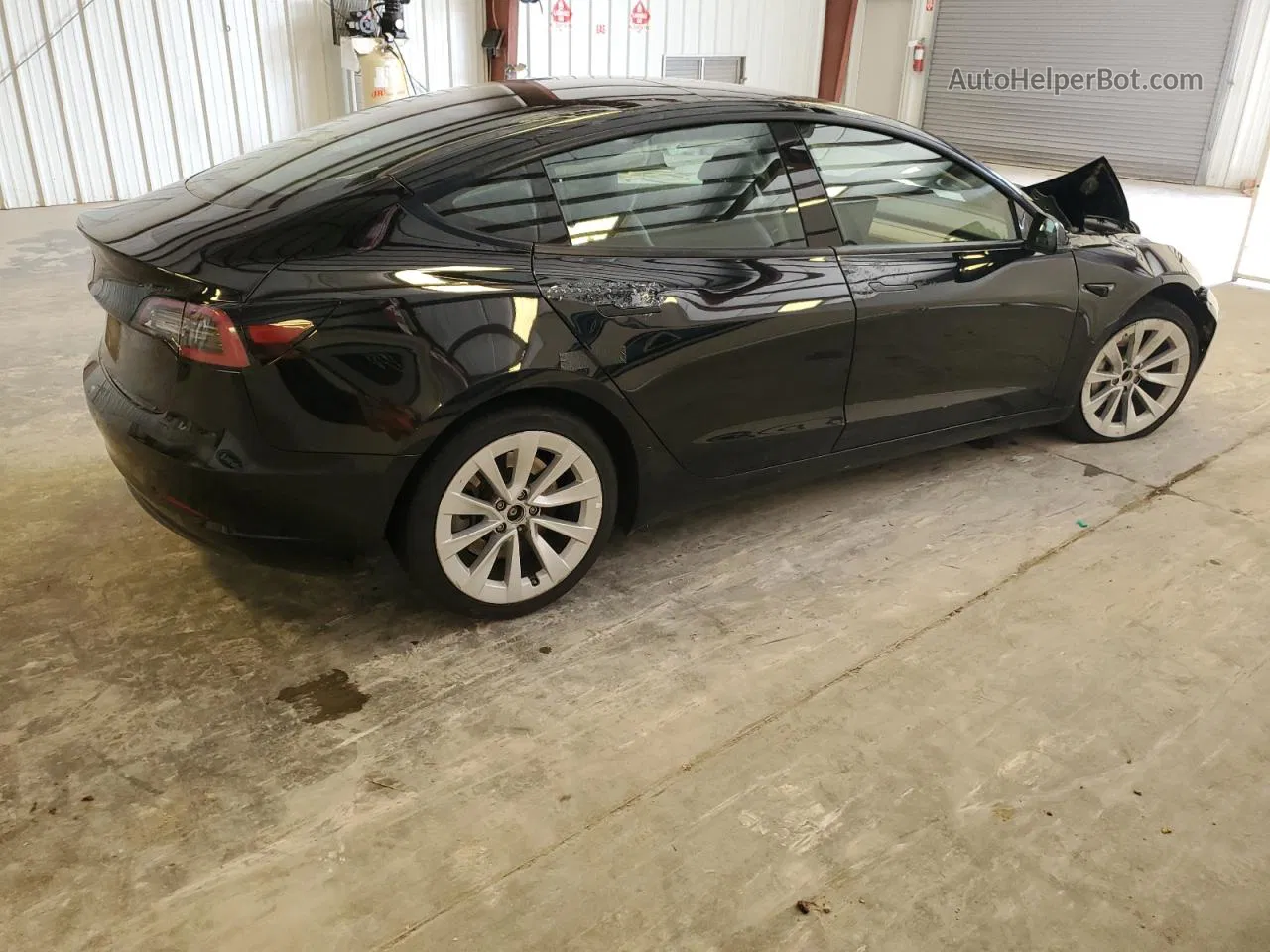 2022 Tesla Model 3  Черный vin: 5YJ3E1EA2NF371725