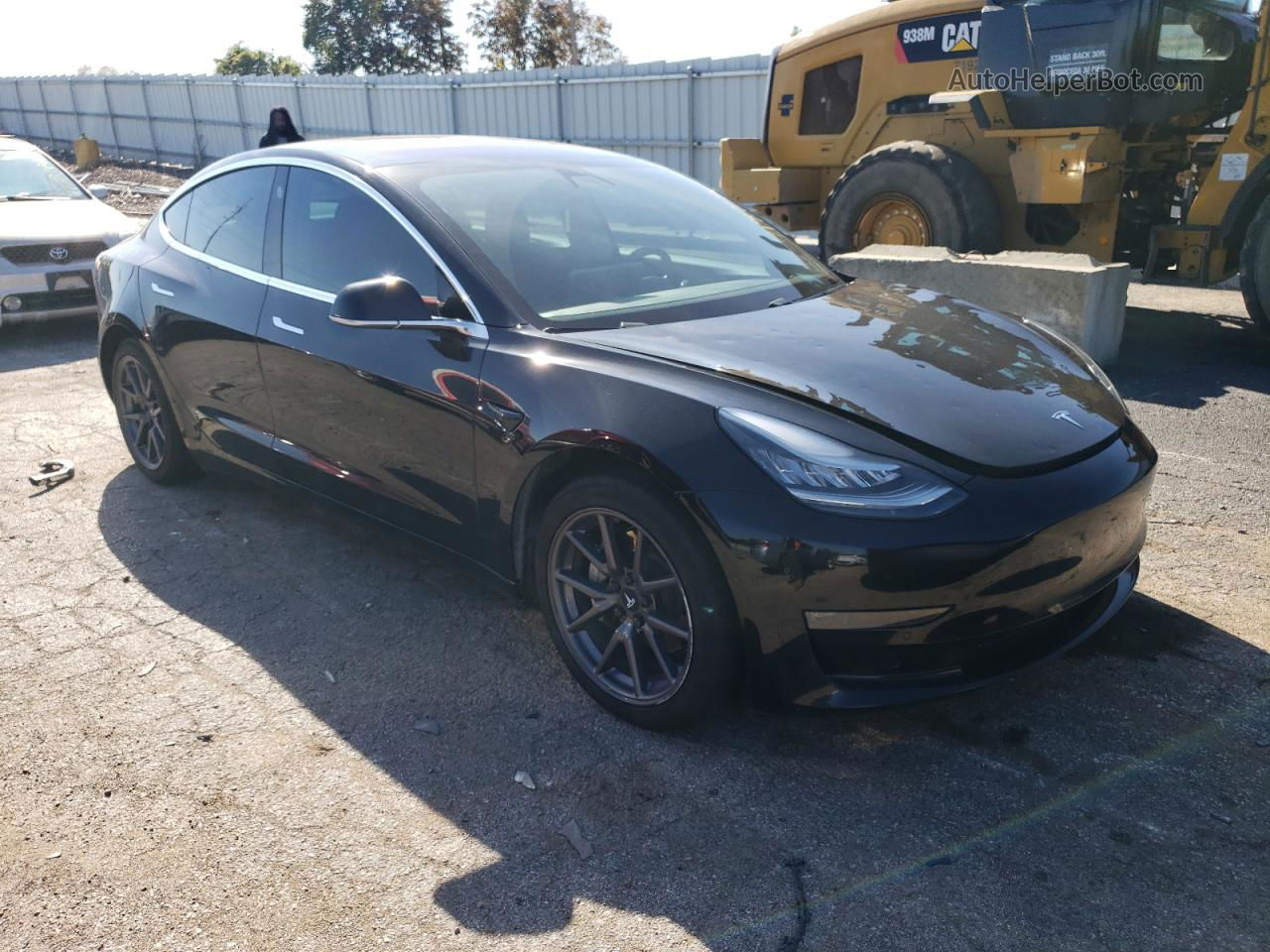 2018 Tesla Model 3  Черный vin: 5YJ3E1EA3JF030389