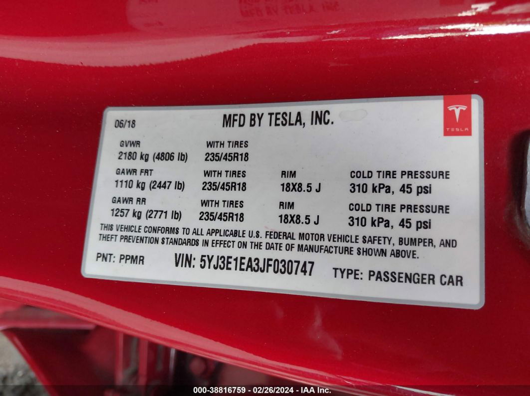 2018 Tesla Model 3   Red vin: 5YJ3E1EA3JF030747
