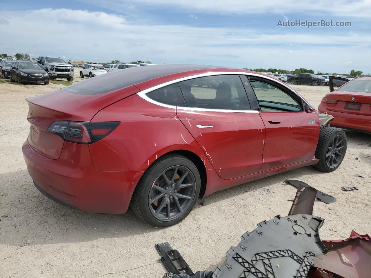 2018 Tesla Model 3  Red vin: 5YJ3E1EA3JF047029