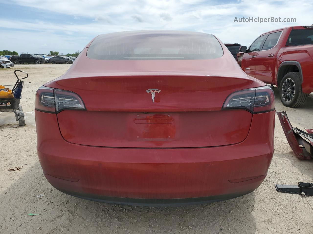 2018 Tesla Model 3  Red vin: 5YJ3E1EA3JF047029