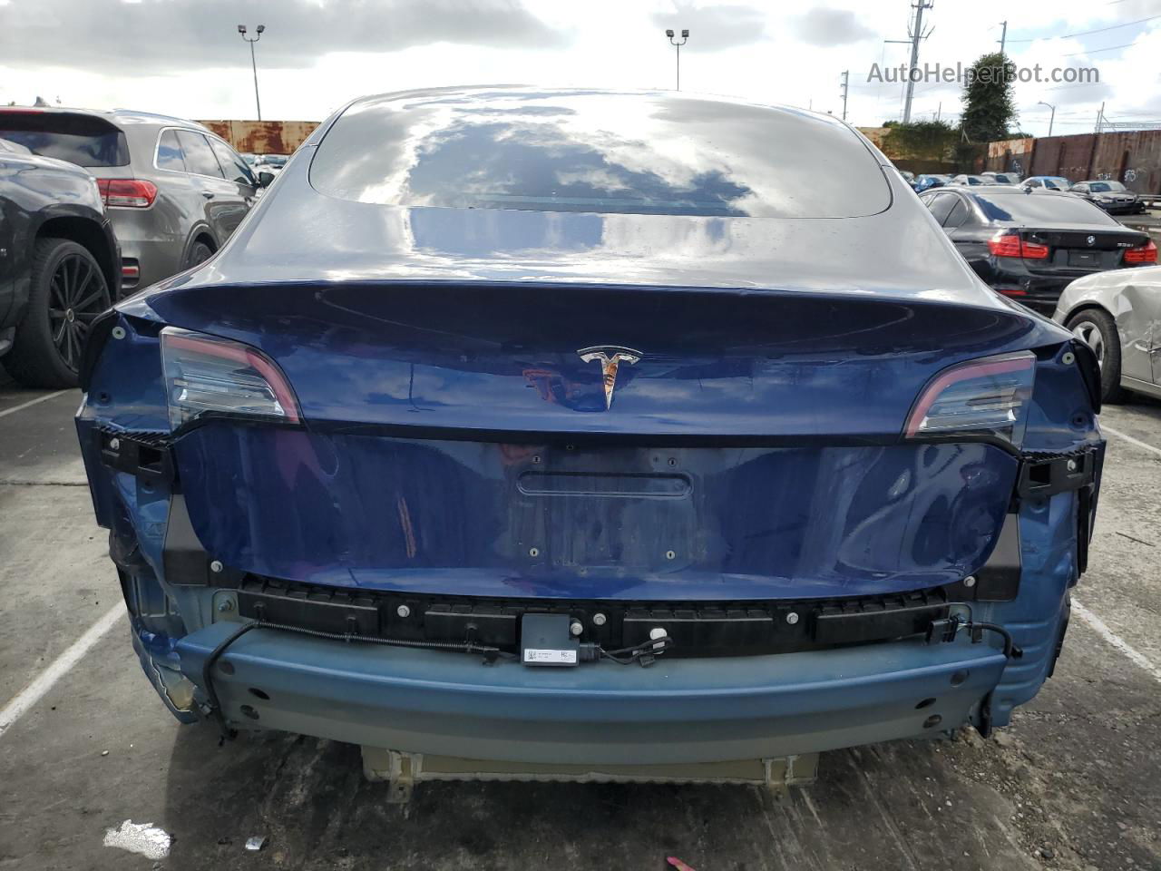 2018 Tesla Model 3  Blue vin: 5YJ3E1EA3JF124756