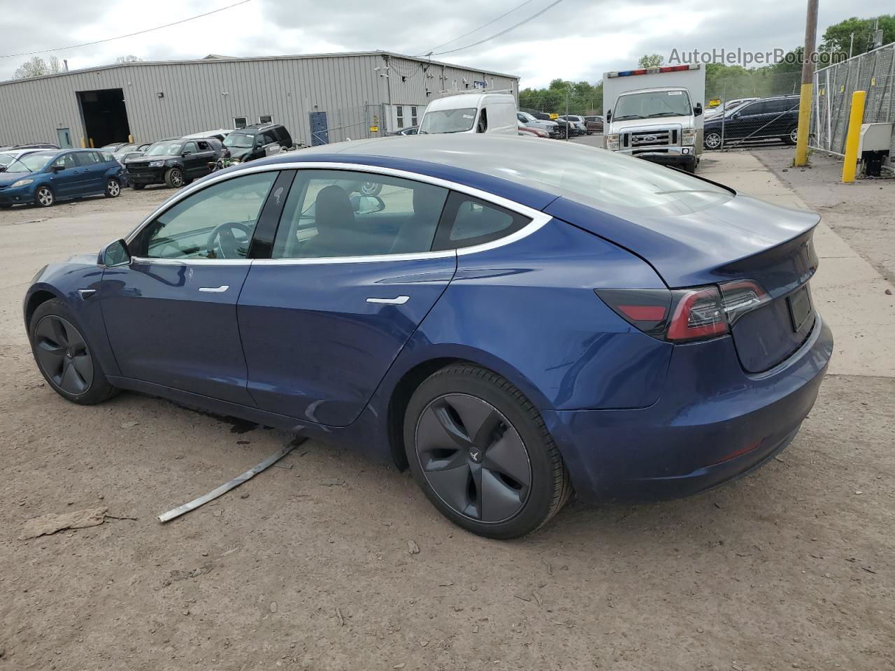 2019 Tesla Model 3  Синий vin: 5YJ3E1EA3KF309309