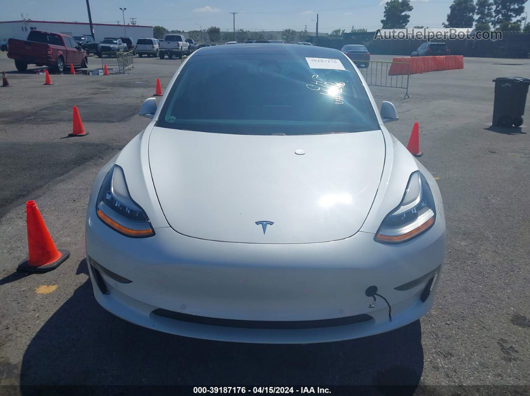 2019 Tesla Model 3   White vin: 5YJ3E1EA3KF427246
