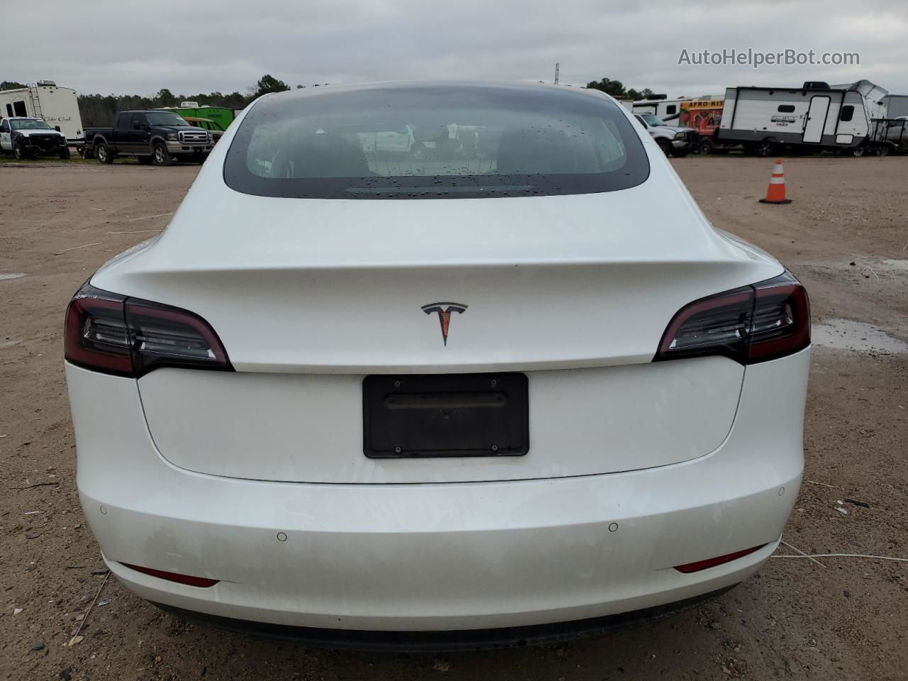 2019 Tesla Model 3  Белый vin: 5YJ3E1EA3KF476589
