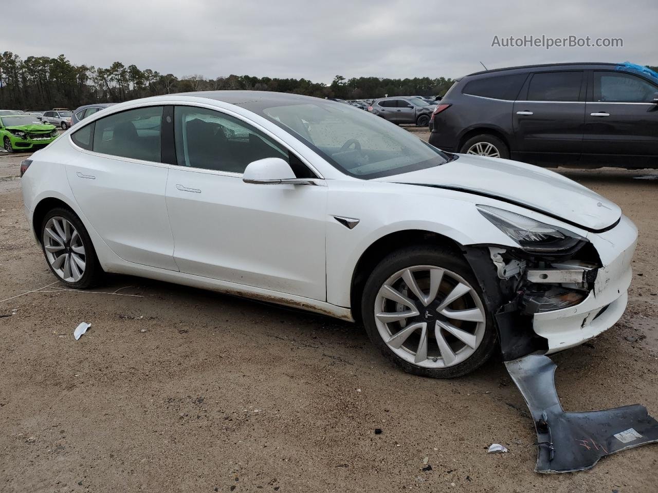 2019 Tesla Model 3  Белый vin: 5YJ3E1EA3KF476589