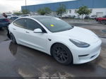 2021 Tesla Model 3 Standard Range Plus Rear-wheel Drive White vin: 5YJ3E1EA3MF078477