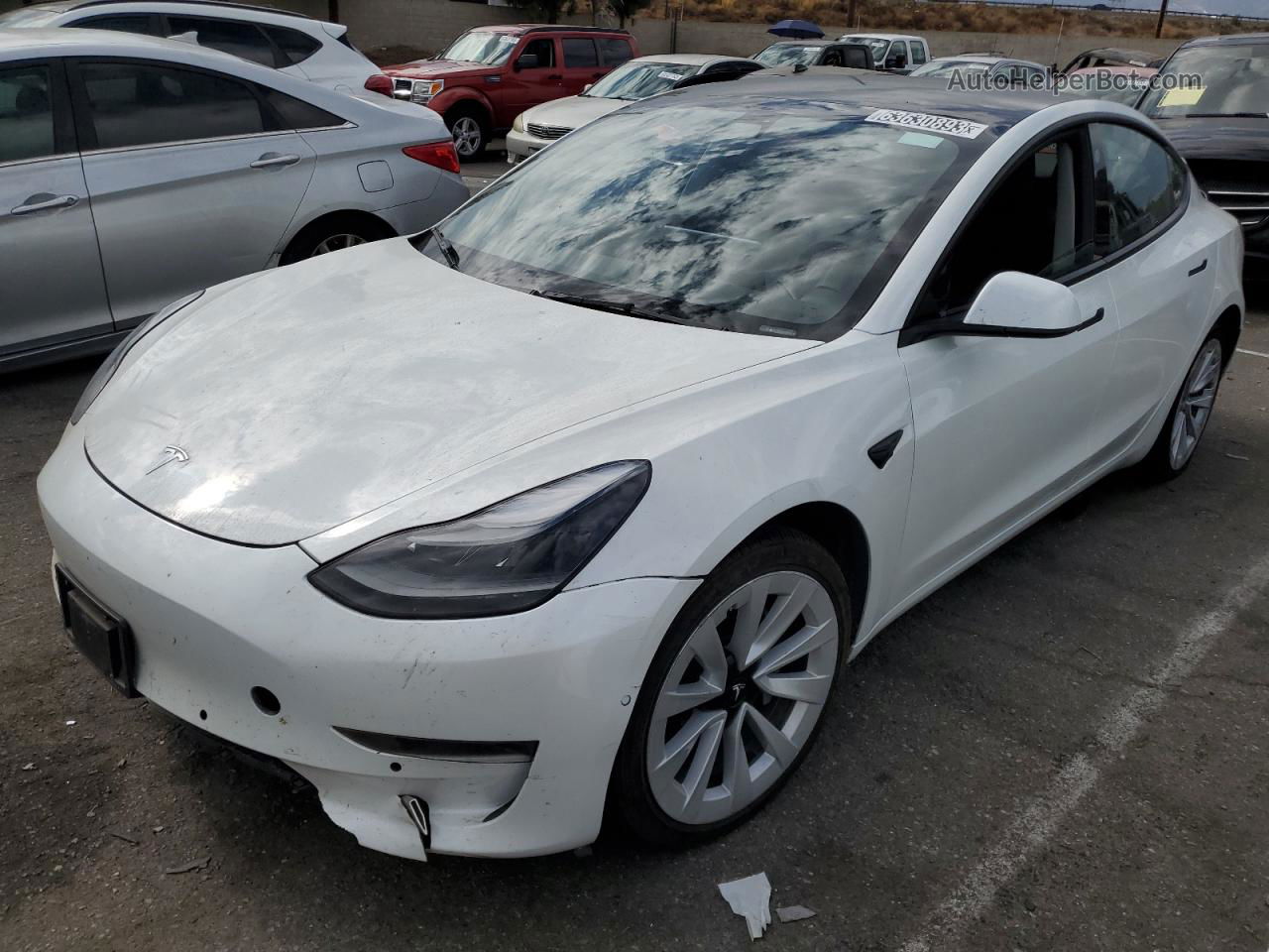 2022 Tesla Model 3  White vin: 5YJ3E1EA3NF142776