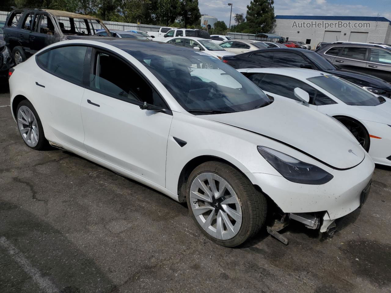 2022 Tesla Model 3  White vin: 5YJ3E1EA3NF142776