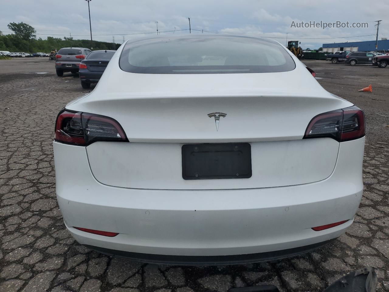 2022 Tesla Model 3  White vin: 5YJ3E1EA3NF303823