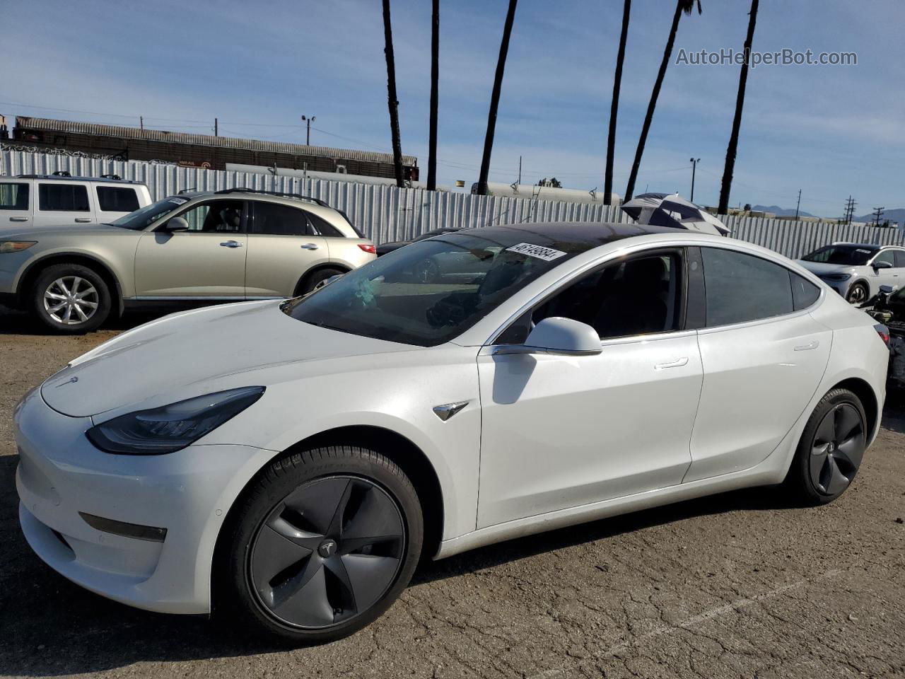 2018 Tesla Model 3  White vin: 5YJ3E1EA4JF014752