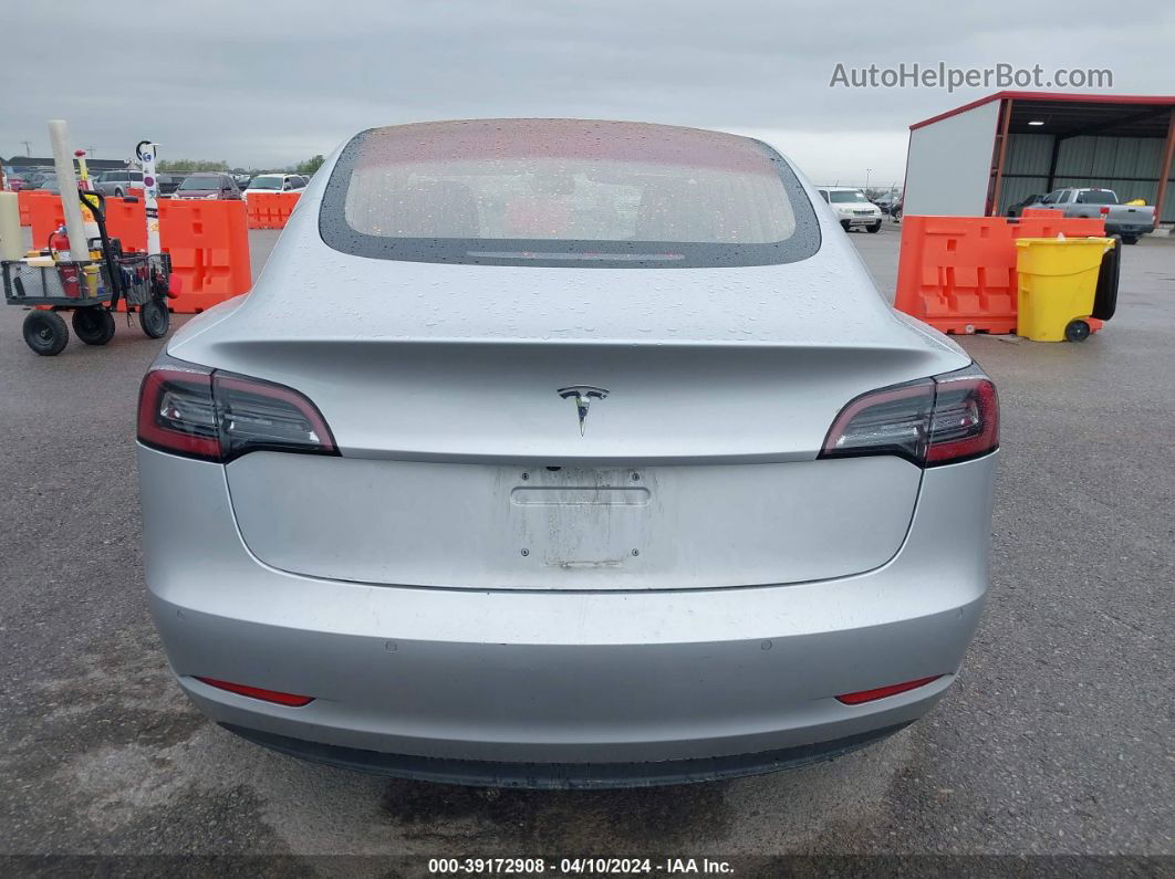 2018 Tesla Model 3 Long Range/mid Range Silver vin: 5YJ3E1EA4JF036900