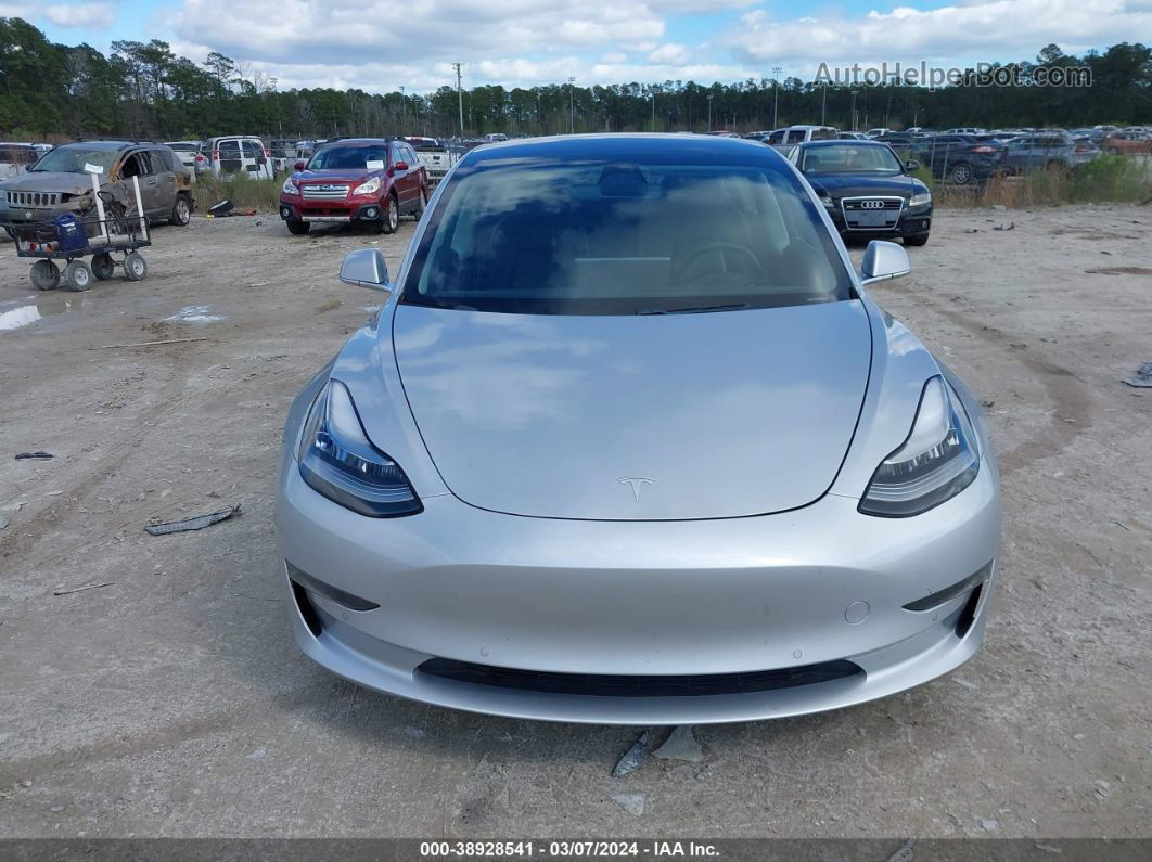 2018 Tesla Model 3 Long Range/mid Range Silver vin: 5YJ3E1EA4JF044544