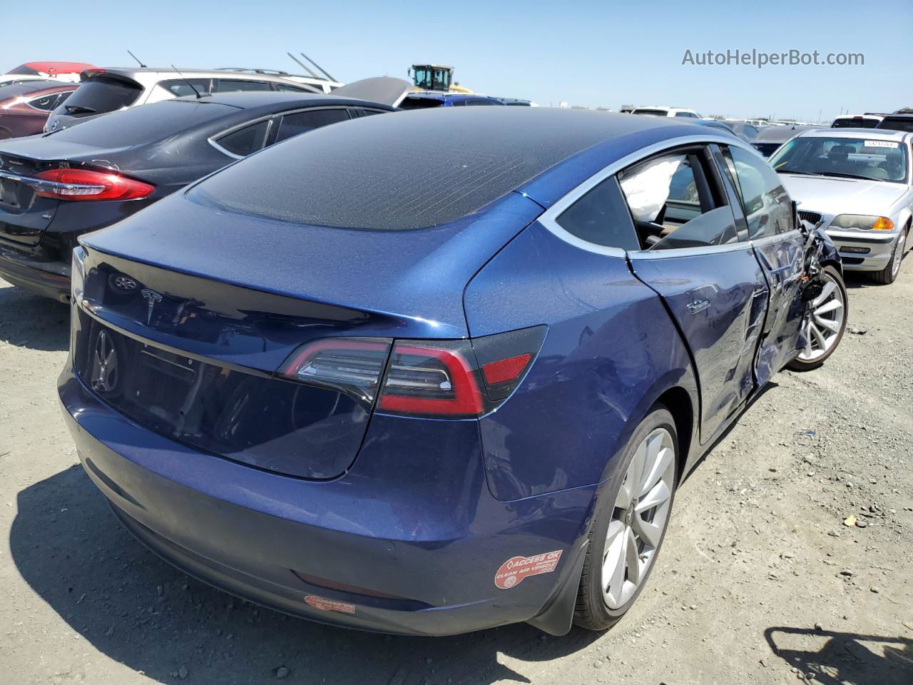 2018 Tesla Model 3  Синий vin: 5YJ3E1EA4JF076443