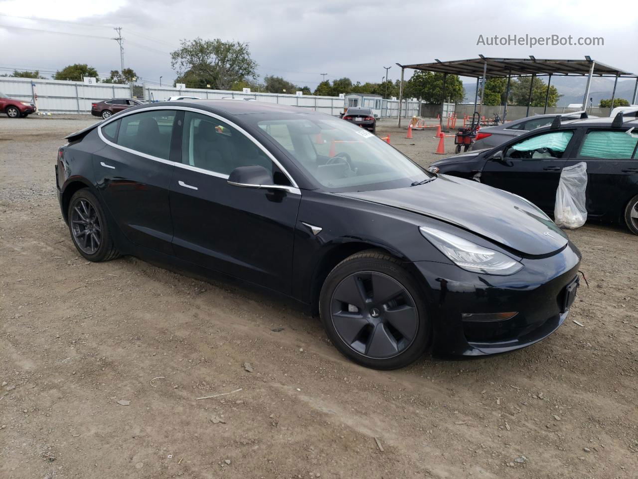 2019 Tesla Model 3  Черный vin: 5YJ3E1EA4KF193103