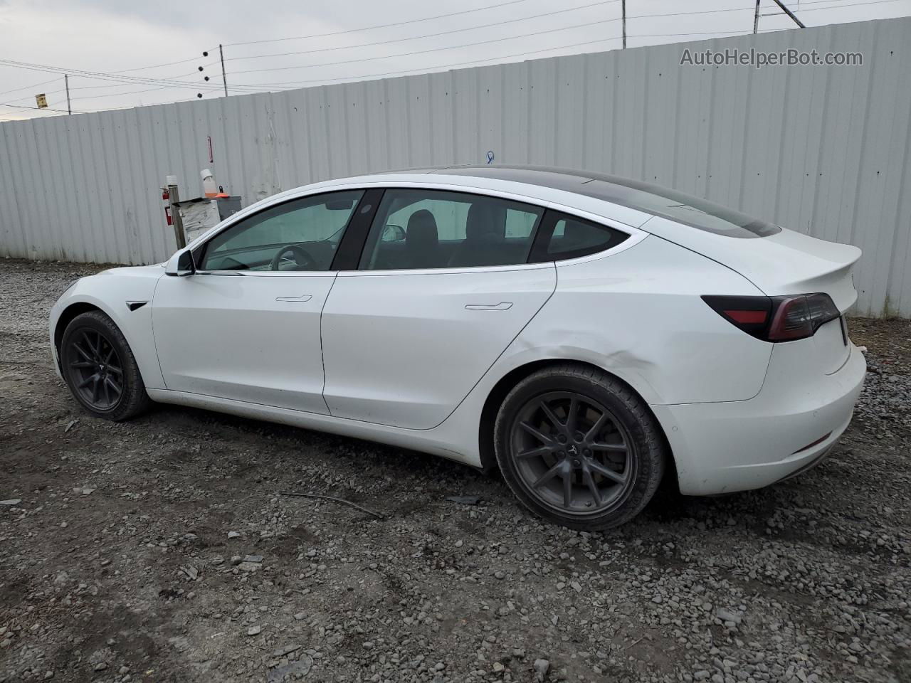 2019 Tesla Model 3  White vin: 5YJ3E1EA4KF416658