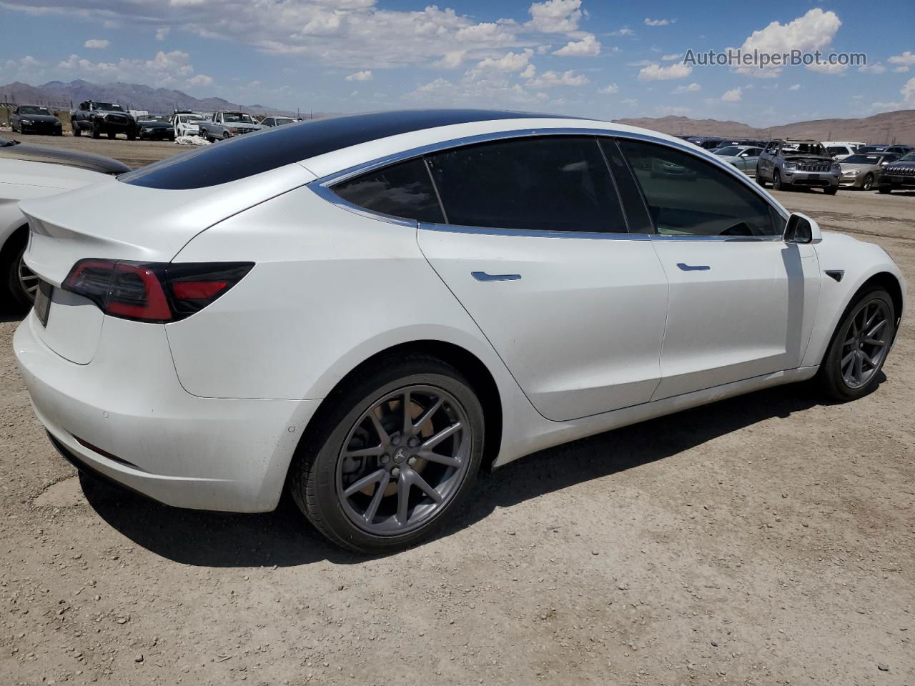 2020 Tesla Model 3  White vin: 5YJ3E1EA4LF615243