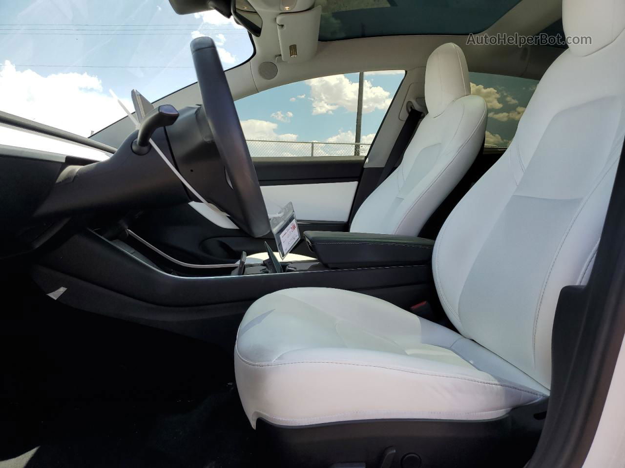 2020 Tesla Model 3  White vin: 5YJ3E1EA4LF615243