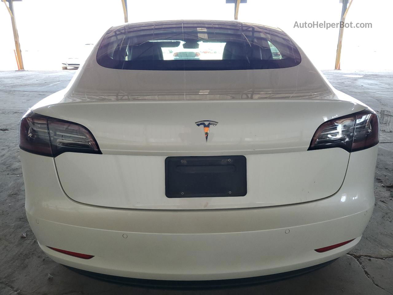 2020 Tesla Model 3  White vin: 5YJ3E1EA4LF633287