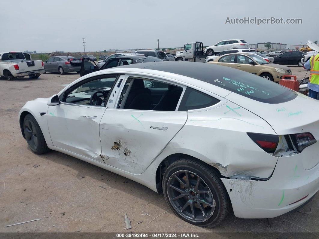 2020 Tesla Model 3 Standard Range Plus Rear-wheel Drive/standard Range Rear-wheel Drive White vin: 5YJ3E1EA4LF660618