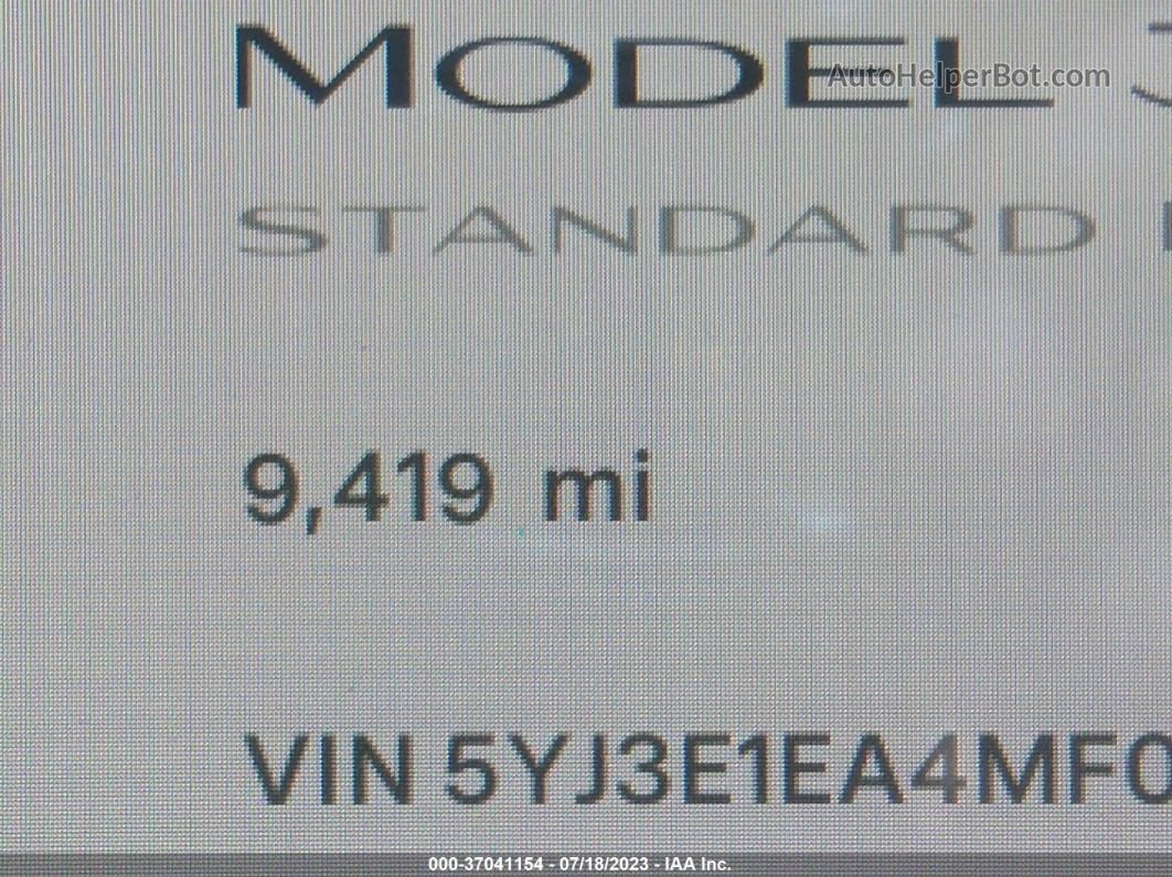 2021 Tesla Model 3 Standard Range Plus White vin: 5YJ3E1EA4MF052602