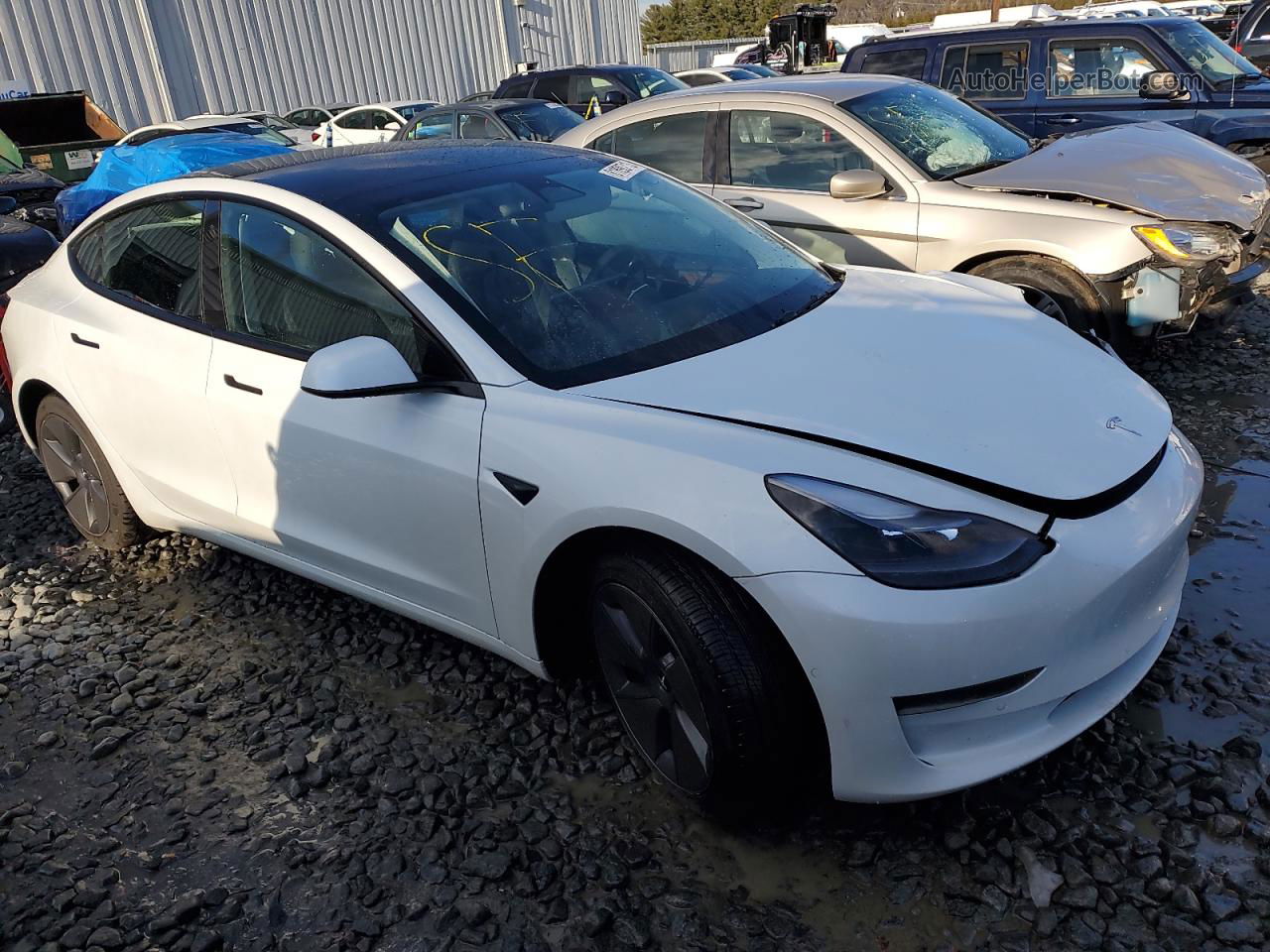 2022 Tesla Model 3  White vin: 5YJ3E1EA4NF333137