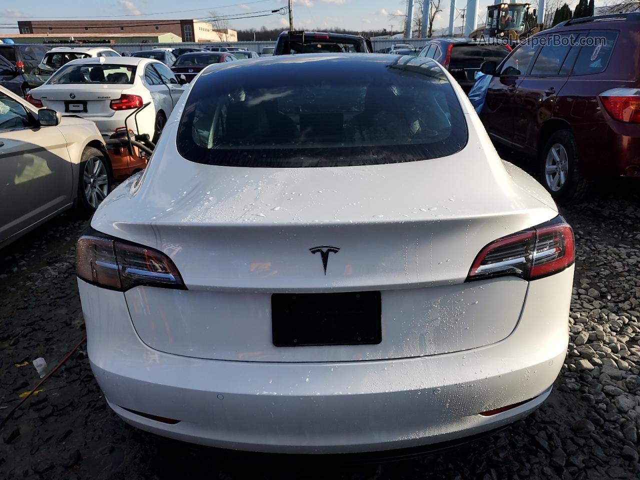 2022 Tesla Model 3  White vin: 5YJ3E1EA4NF333137