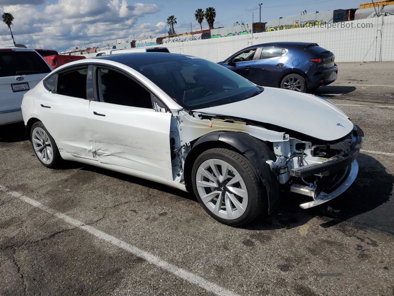 2022 Tesla Model 3 White vin: 5YJ3E1EA4NF359320