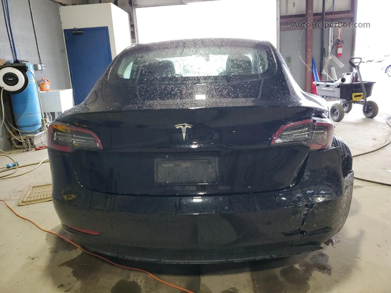 2022 Tesla Model 3  Черный vin: 5YJ3E1EA4NF372391