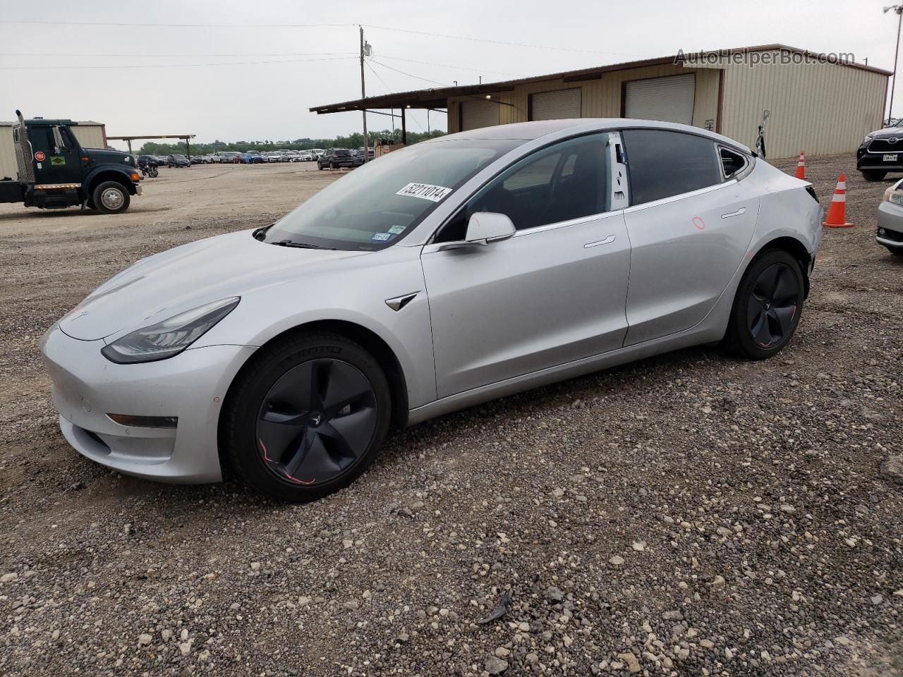 2018 Tesla Model 3  Серебряный vin: 5YJ3E1EA5JF008779