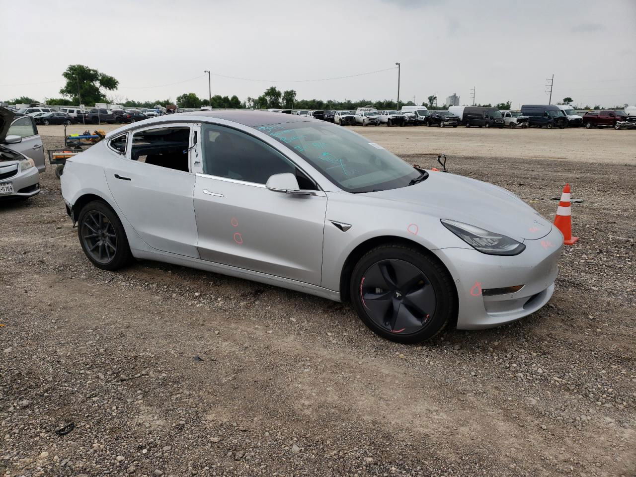 2018 Tesla Model 3  Silver vin: 5YJ3E1EA5JF008779