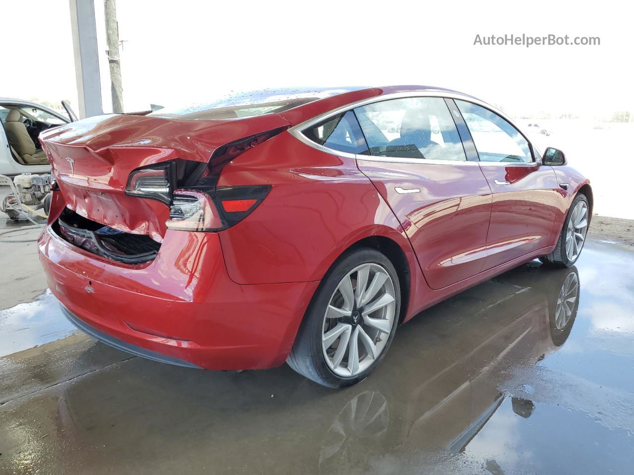 2018 Tesla Model 3  Red vin: 5YJ3E1EA5JF015425