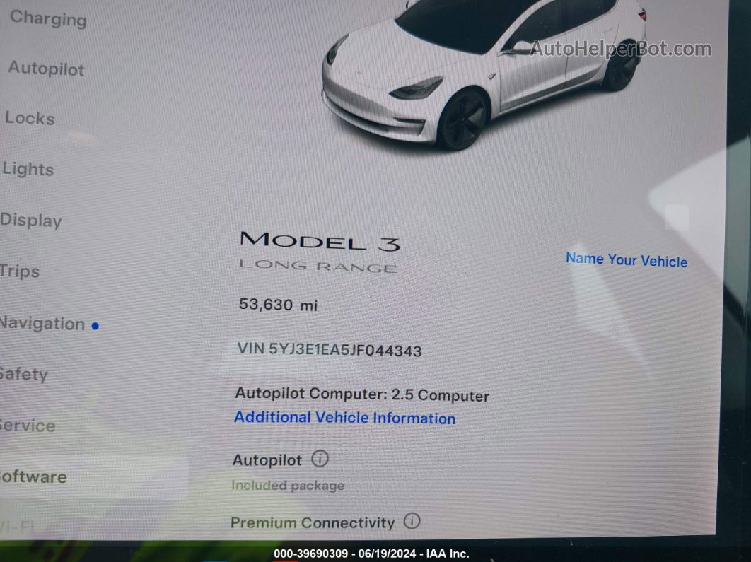 2018 Tesla Model 3 Long Range/mid Range White vin: 5YJ3E1EA5JF044343