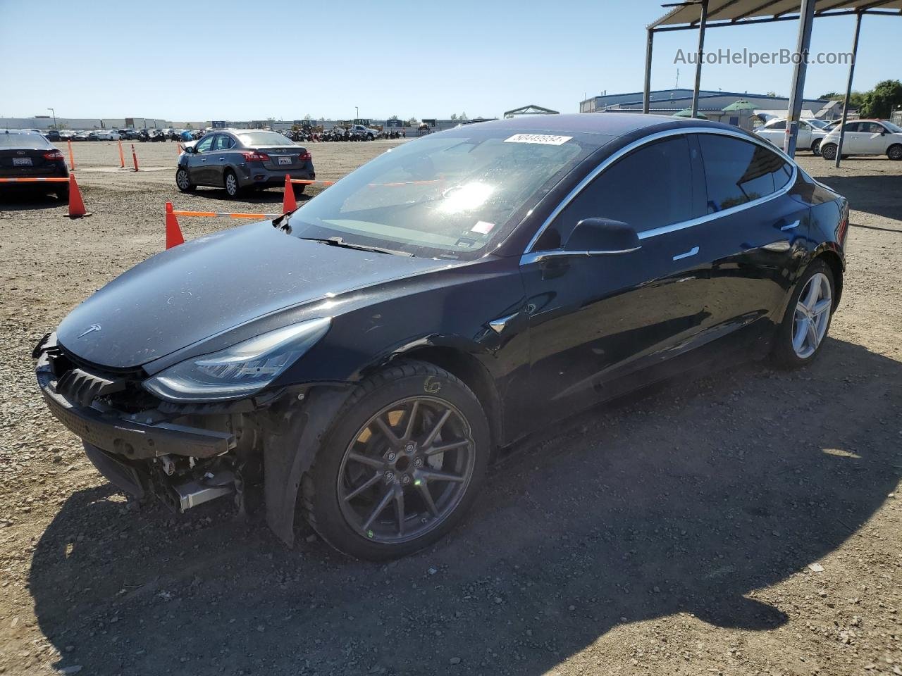 2019 Tesla Model 3  Черный vin: 5YJ3E1EA5KF305679