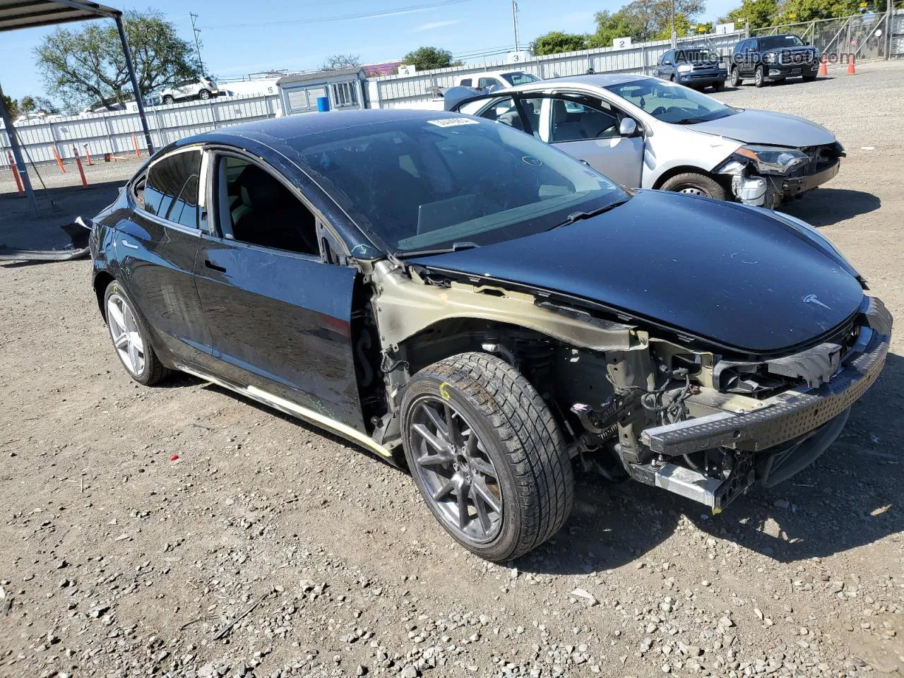 2019 Tesla Model 3  Black vin: 5YJ3E1EA5KF305679