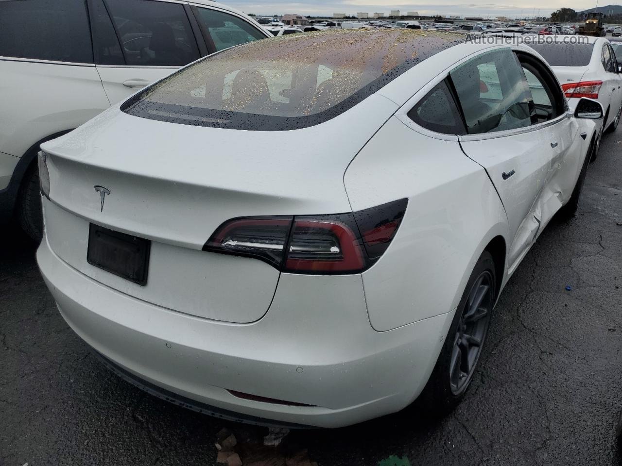 2019 Tesla Model 3  White vin: 5YJ3E1EA5KF326600