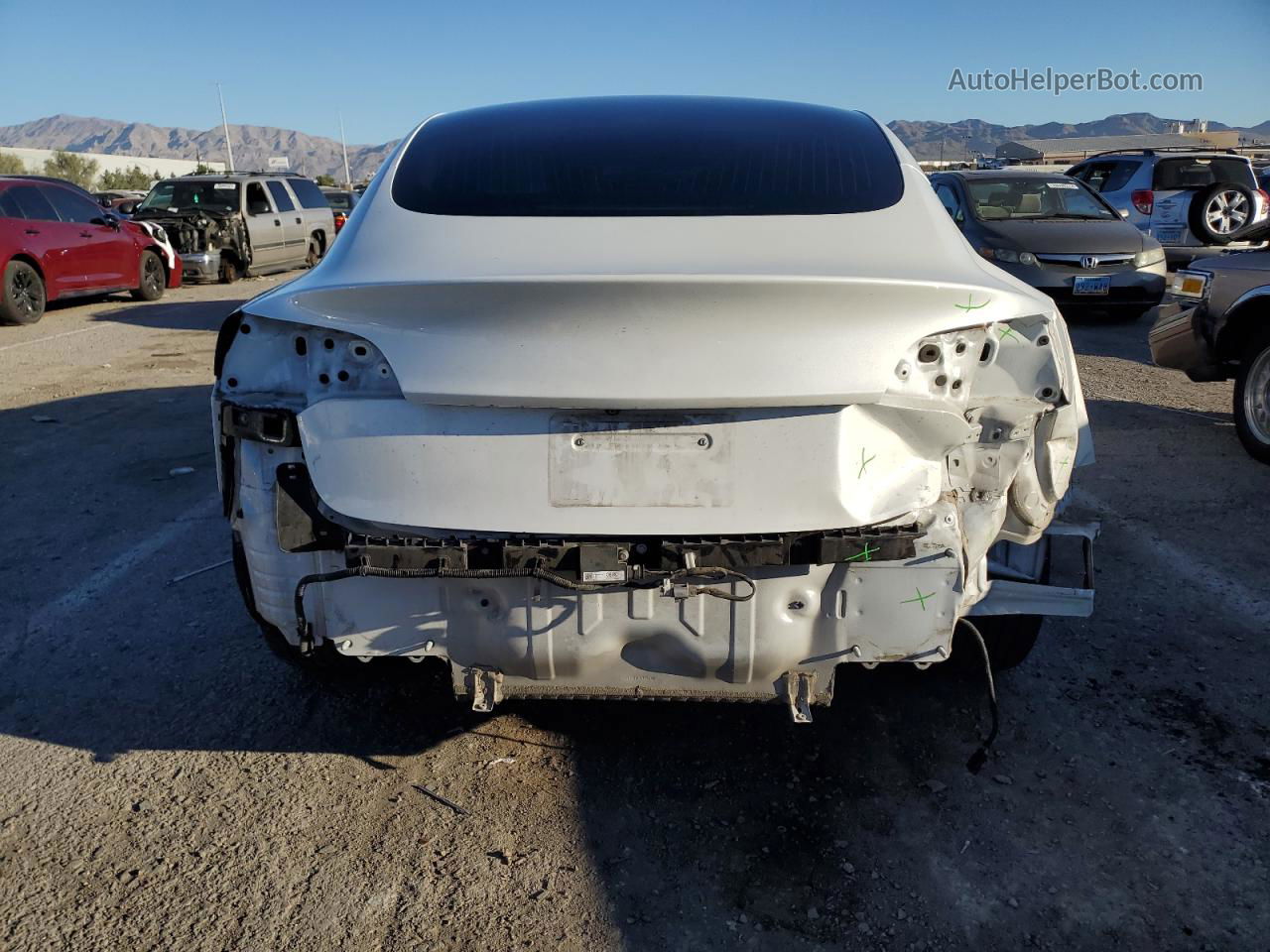 2019 Tesla Model 3  White vin: 5YJ3E1EA5KF332848