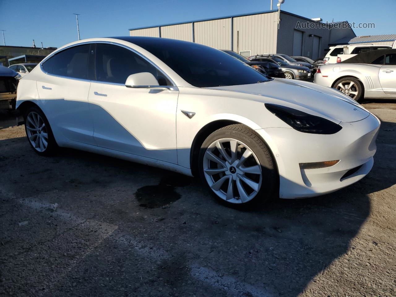 2019 Tesla Model 3  White vin: 5YJ3E1EA5KF332848