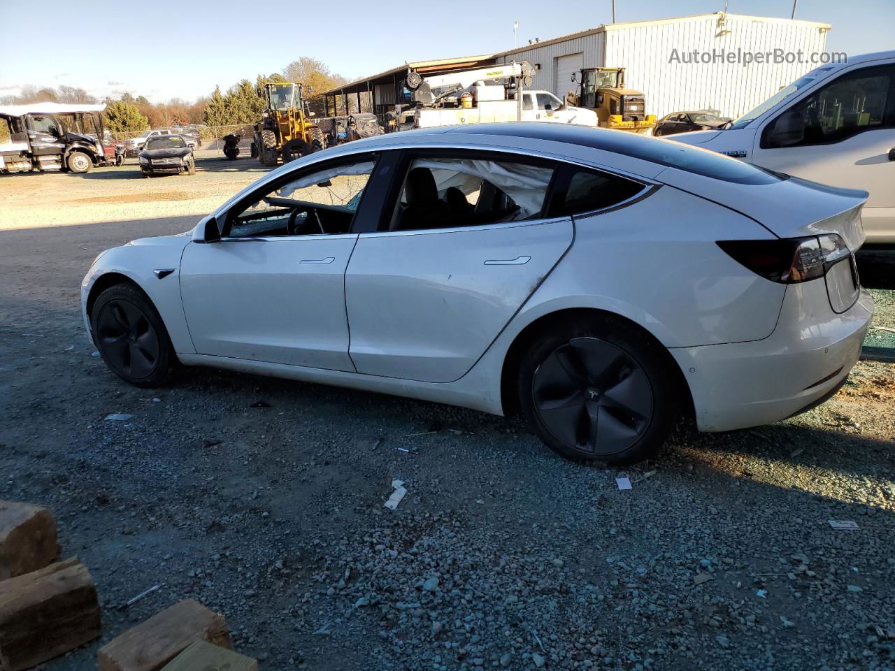 2019 Tesla Model 3  White vin: 5YJ3E1EA5KF483754