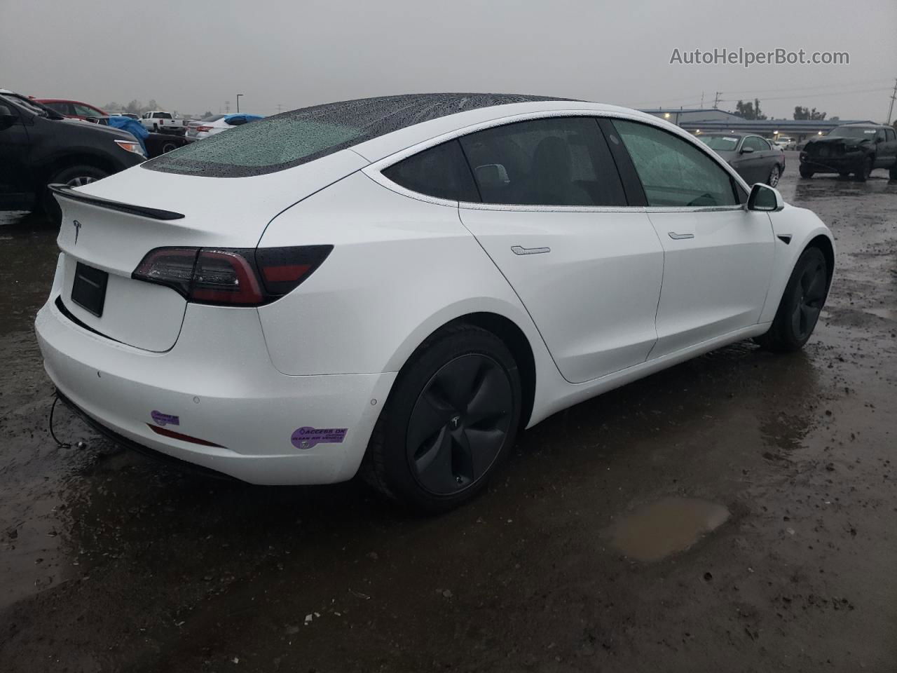 2019 Tesla Model 3  White vin: 5YJ3E1EA5KF486623