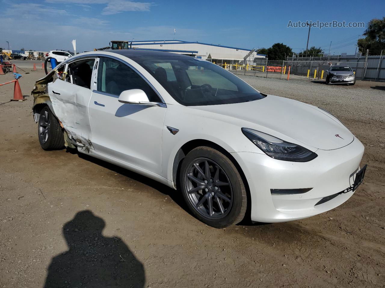 2020 Tesla Model 3  White vin: 5YJ3E1EA5LF633539