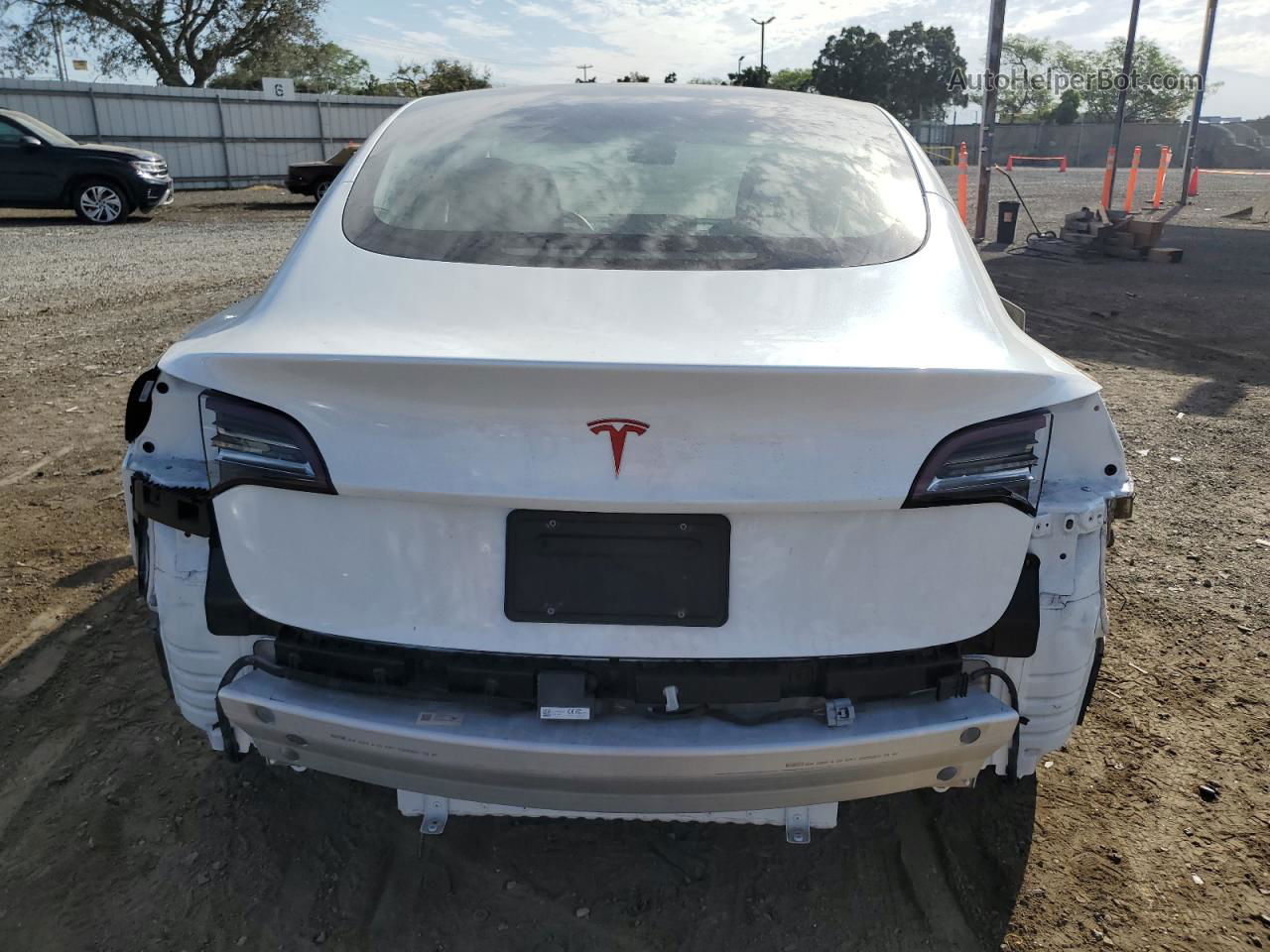 2020 Tesla Model 3  White vin: 5YJ3E1EA5LF633539