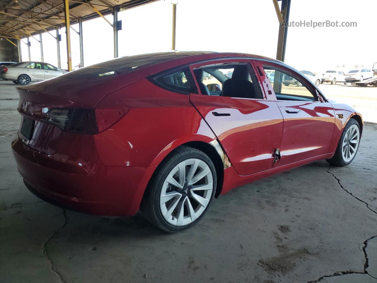 2022 Tesla Model 3  Red vin: 5YJ3E1EA5NF186312