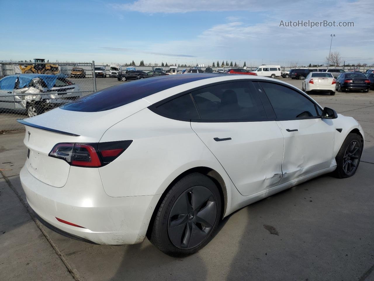 2018 Tesla Model 3  White vin: 5YJ3E1EA6JF009228